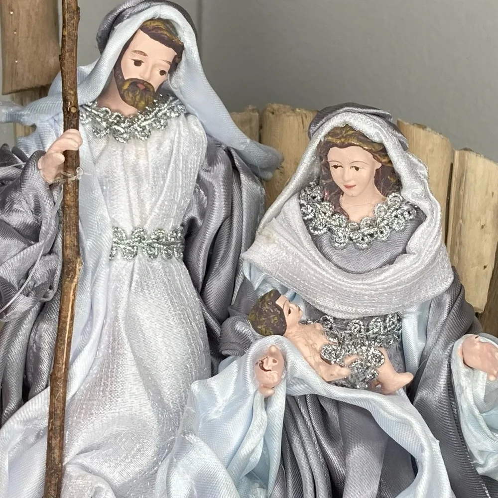 🎄XMAS🎄 Christmas Nativity Silver *defect* Mary Baby Jesus Display Holiday Decor